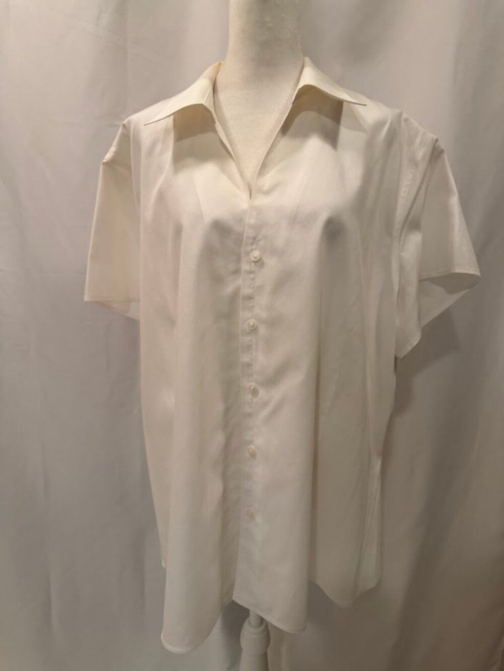 JONES NEW YORK White 100% Cotton Button Down Shirt - 24W